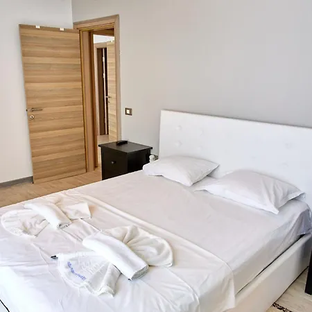 Sunny By Alz Apartman Năvodari