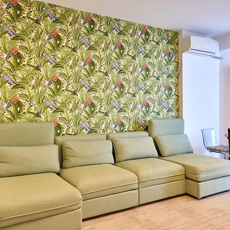 Apartment Sunny By Alz Navodari