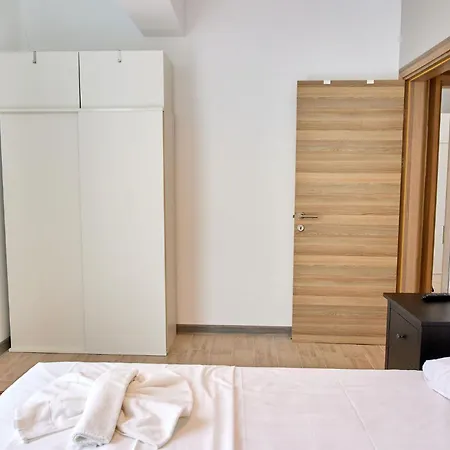 Sunny By Alz * Năvodari