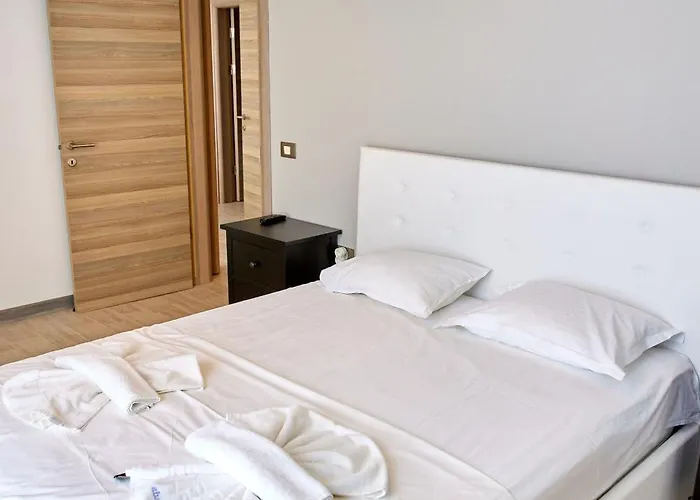 Sunny By Alz アパート ナボダリ