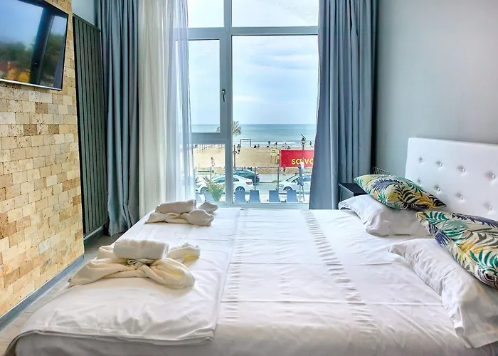 アパート Sunny By Alz ナボダリ