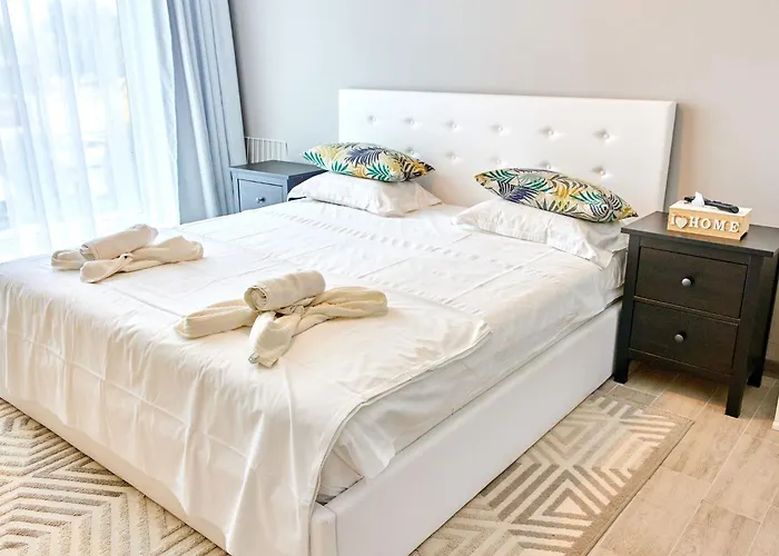 アパート Sunny By Alz *