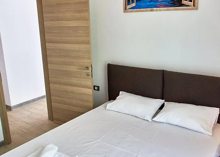 アパート Sunny By Alz ナボダリ