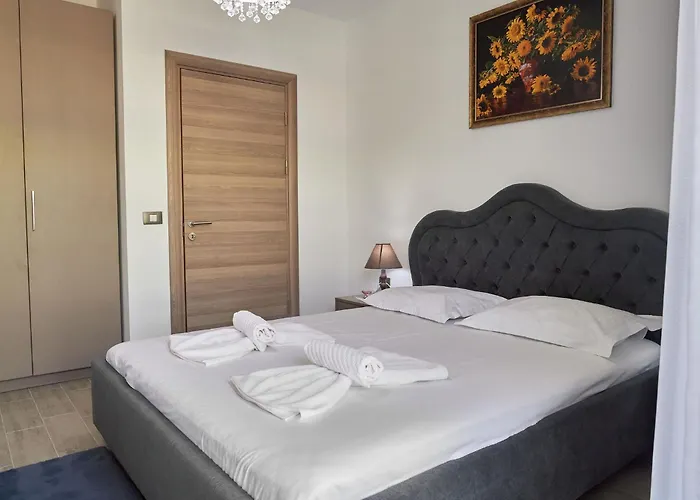 アパート Sunny By Alz *