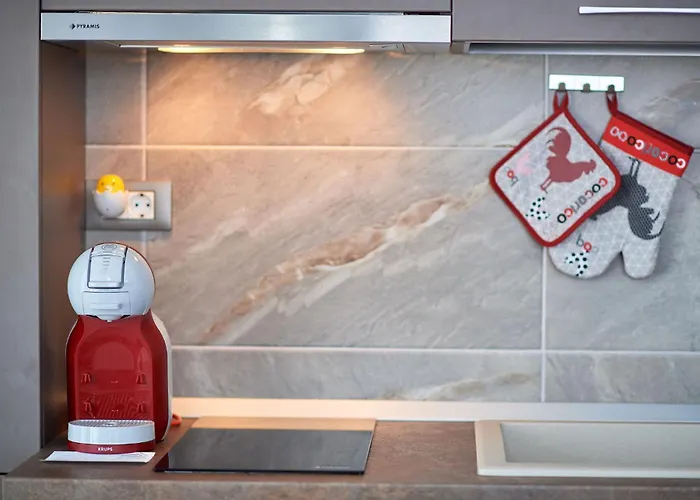 Sunny By Alz アパート ナボダリ