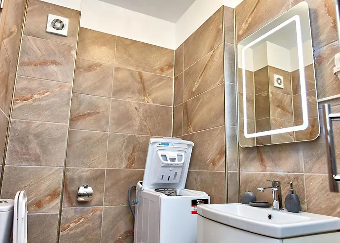 Sunny By Alz アパート ナボダリ